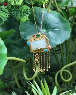 White Jade Neckpiece - Image 2
