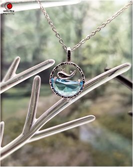 Style With Dolphin Neckpiece - Image 4
