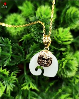 White Jade Neckpiece - Image 2