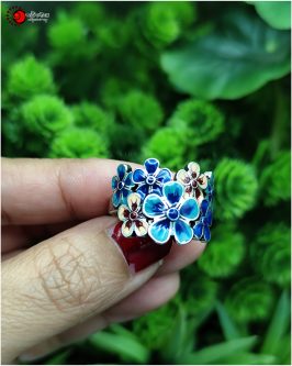 Style with Unique Rings - Image 3